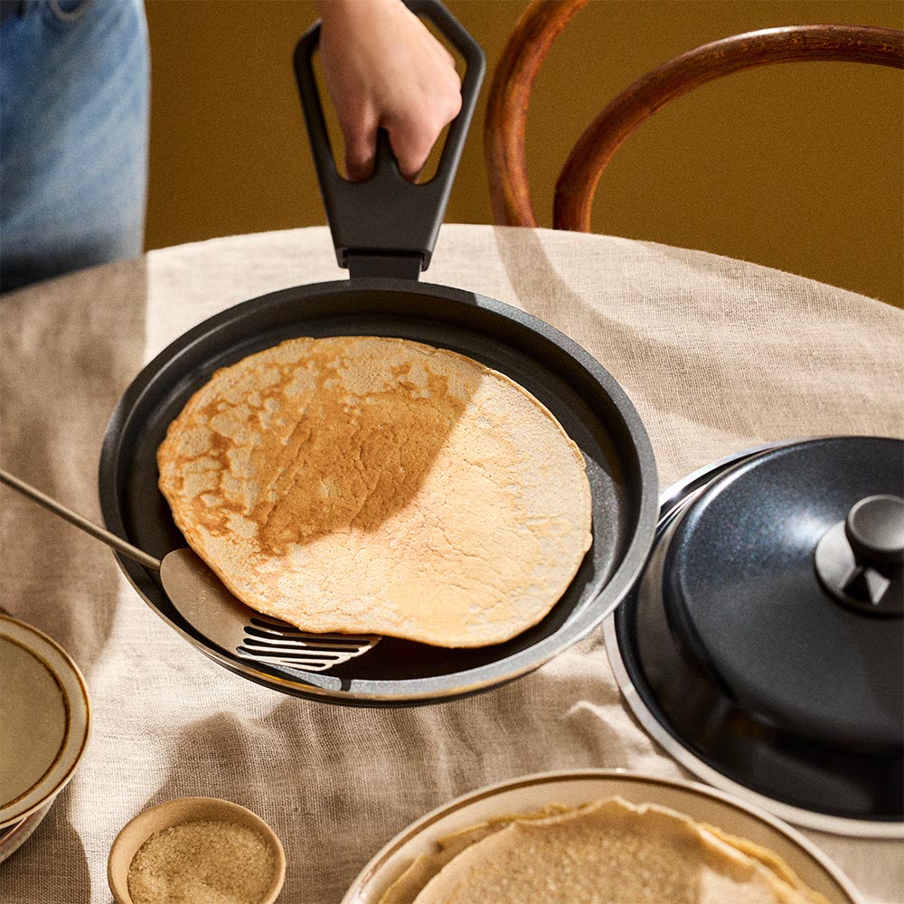 Bessemer Non Stick Crepe Pan 28cm Black