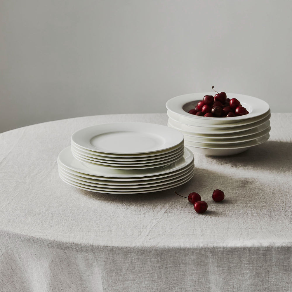 Alex Liddy Aquis 23cm Rim Entree Plate