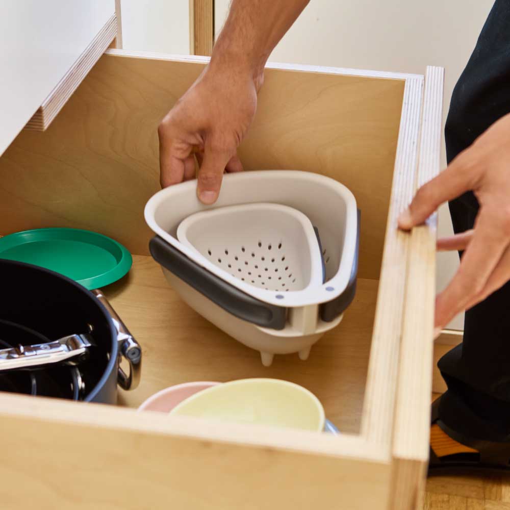 Joseph Joseph Droplet Mini Compact Colander With Folding Handles at House