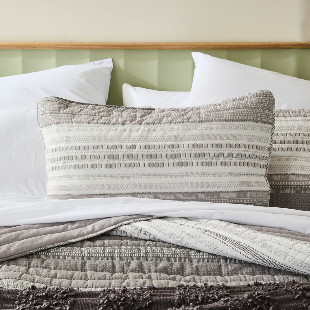 MyHouse Arthur Coverlet Set