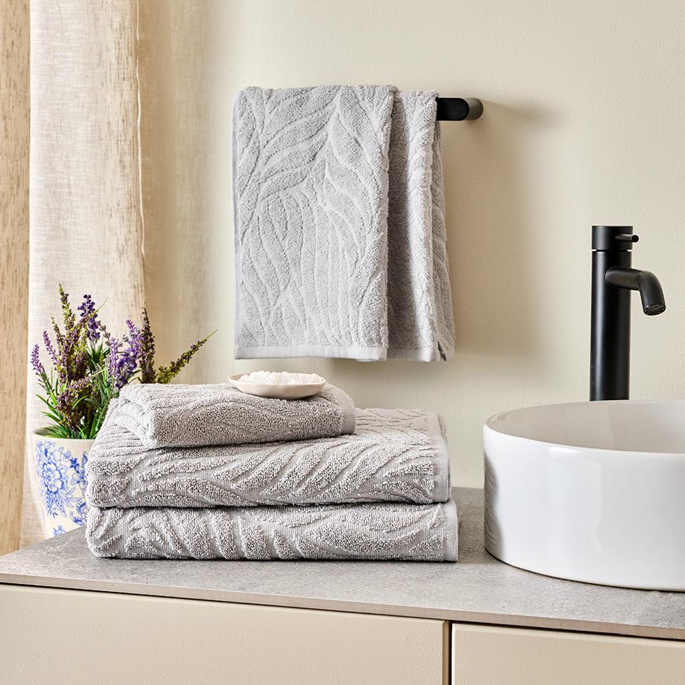 MyHouse Set of 4 Leaf Bath Towels