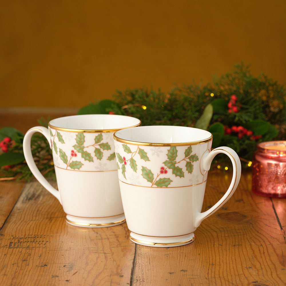 Noritake Holly and Berry Set of 4 Mugs 350ml