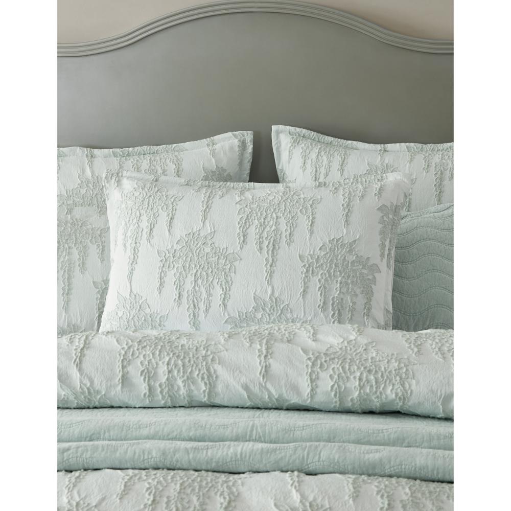 Private Collection Wisteria Quilt Cover Set