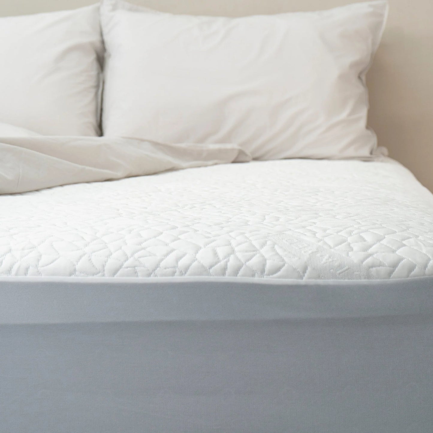 Protect-A-Bed Arctic Chill Polartex Jacquard Mattress Protector