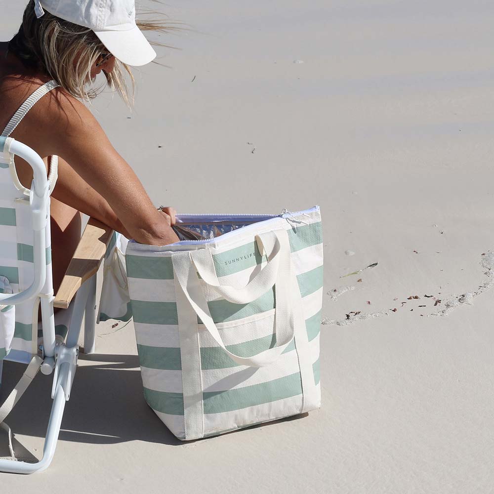 SUNNYLiFE Light Cooler Tote green