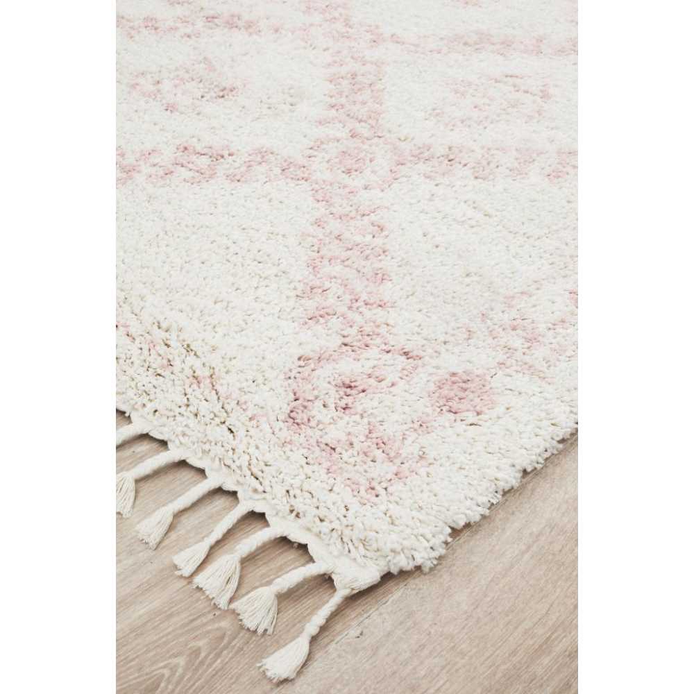 Rug Culture Saffron 33 Rug Pink at House