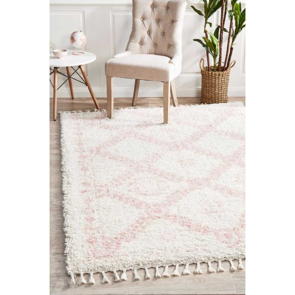 Rug Culture Saffron 33 Rug Pink at House