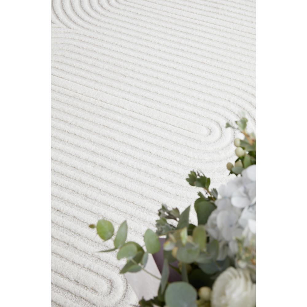 Rug Culture Lotus Carl Runner White with oval detail at House