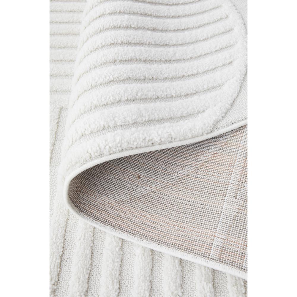 Rug Culture Lotus Leo Rug in White close up detail at House