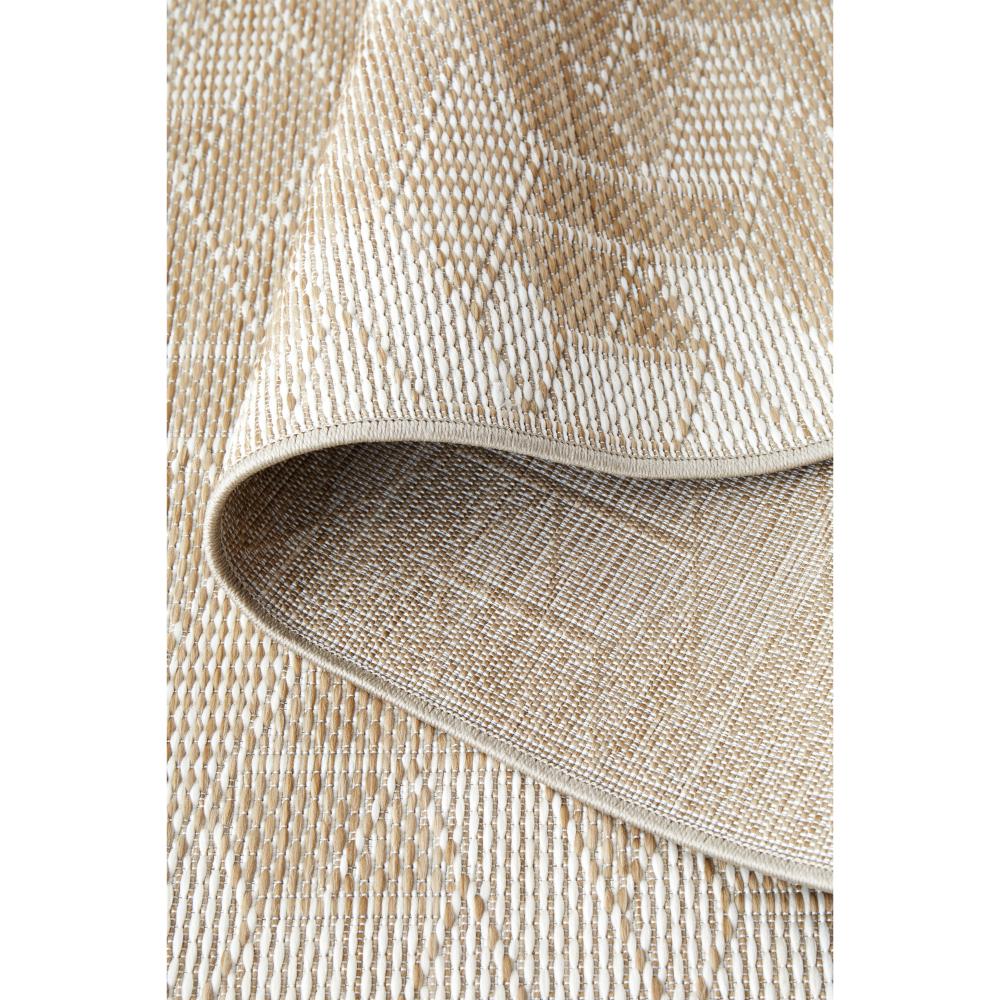 Indoor/outdoor natural weave look rug detail image - House