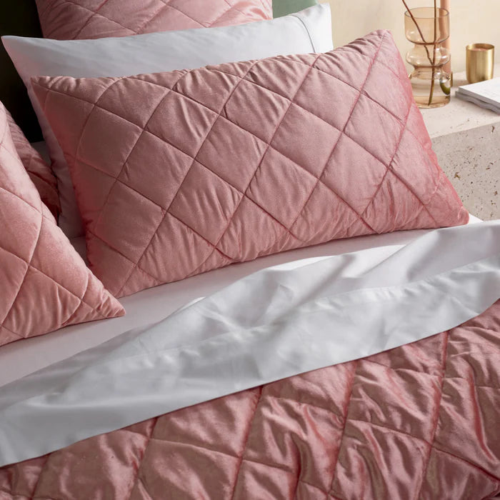 Lorraine Lea Florence Quilt Cover Set