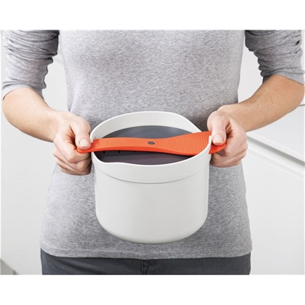 Joseph Joseph M Cuisine Microwave Rice Cooker Red