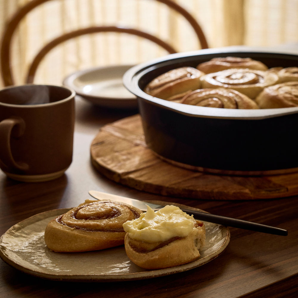 Bessemer Non Stick Dutch Oven 28cm Black