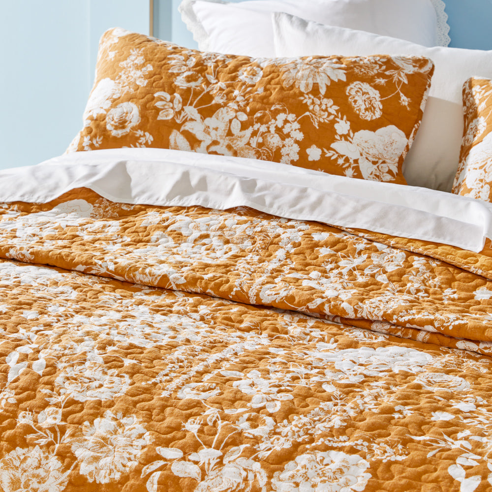 MyHouse Cordella Coverlet Set