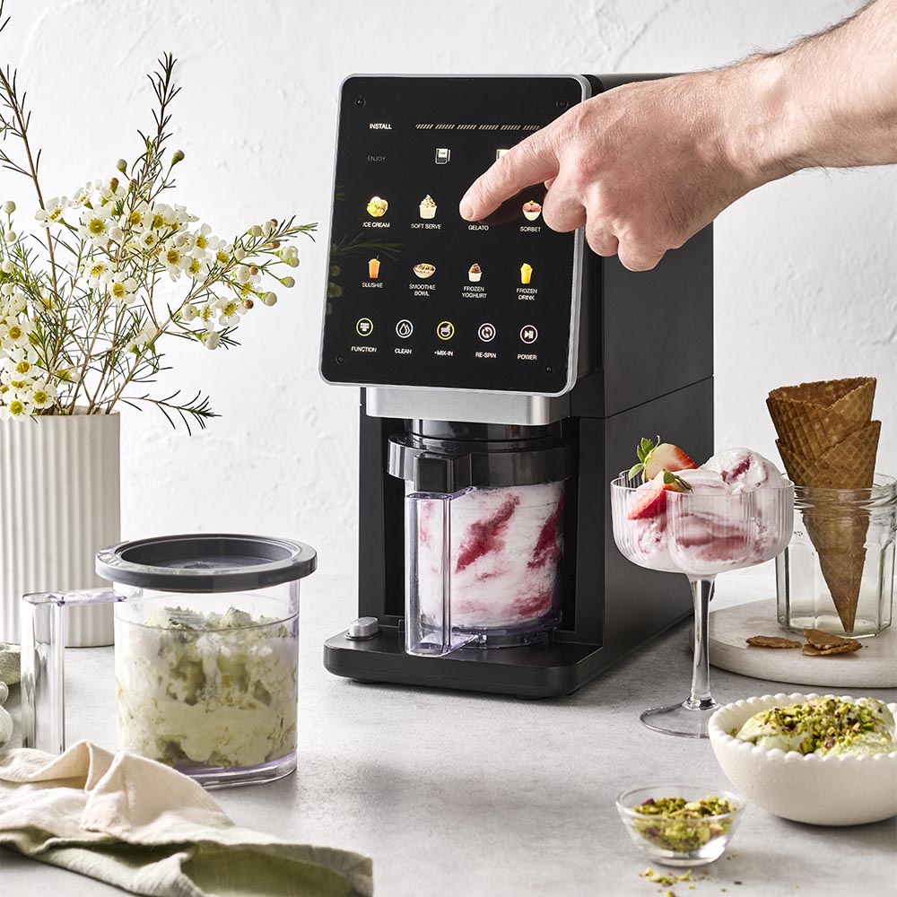 Baccarat The Whip Ice Cream Maker Black