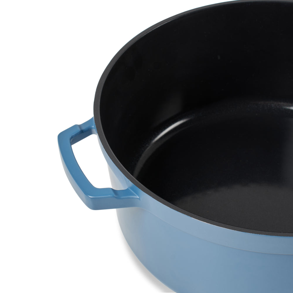 Salt & Pepper Gourmet Diecast Casserole Dish 35 x 28cm