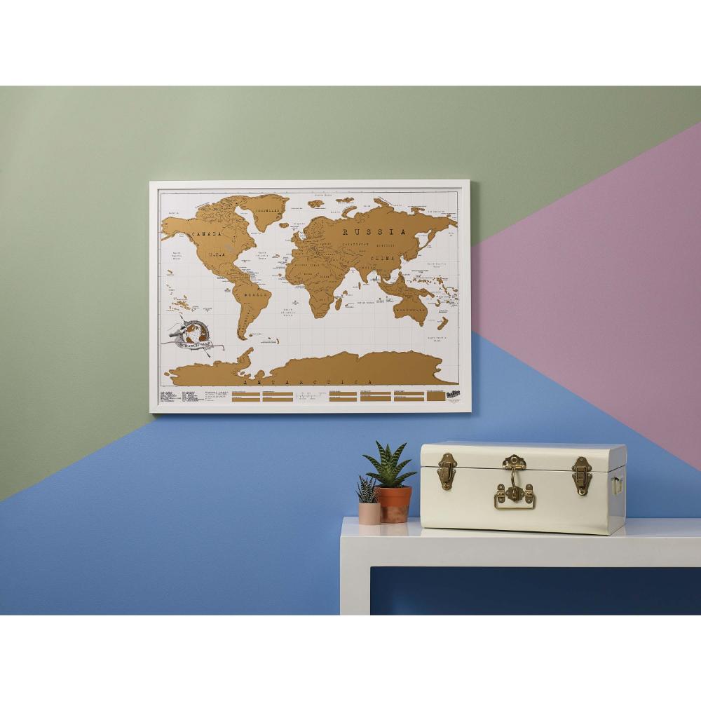 Luckies 12 Pieces Scratch Map