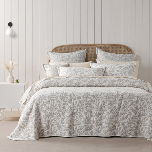 Bianca Amelia Coverlet Set
