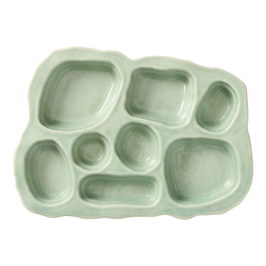 The Ecology Selvedge girl dinner platter featuring different sized slots to arrange various platters of your likings.