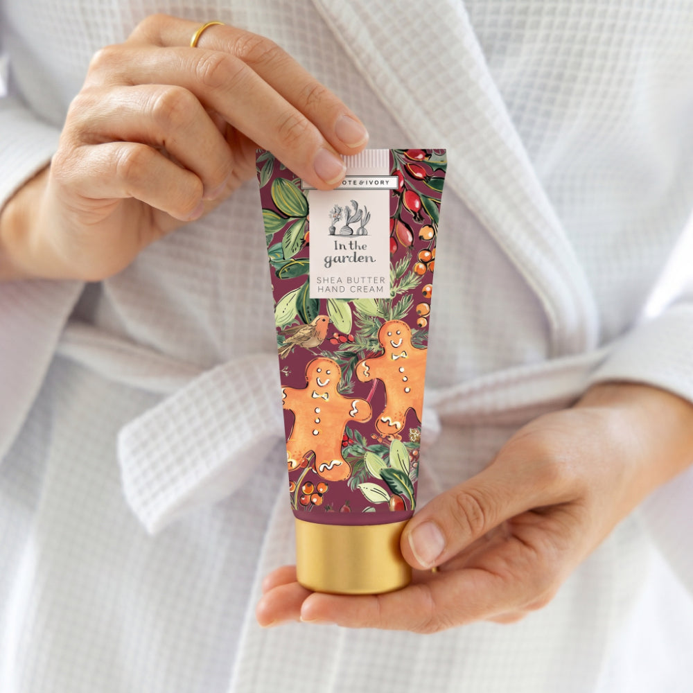Heathcote & Ivory In The Garden Festive Collection Hand Cream in Tin