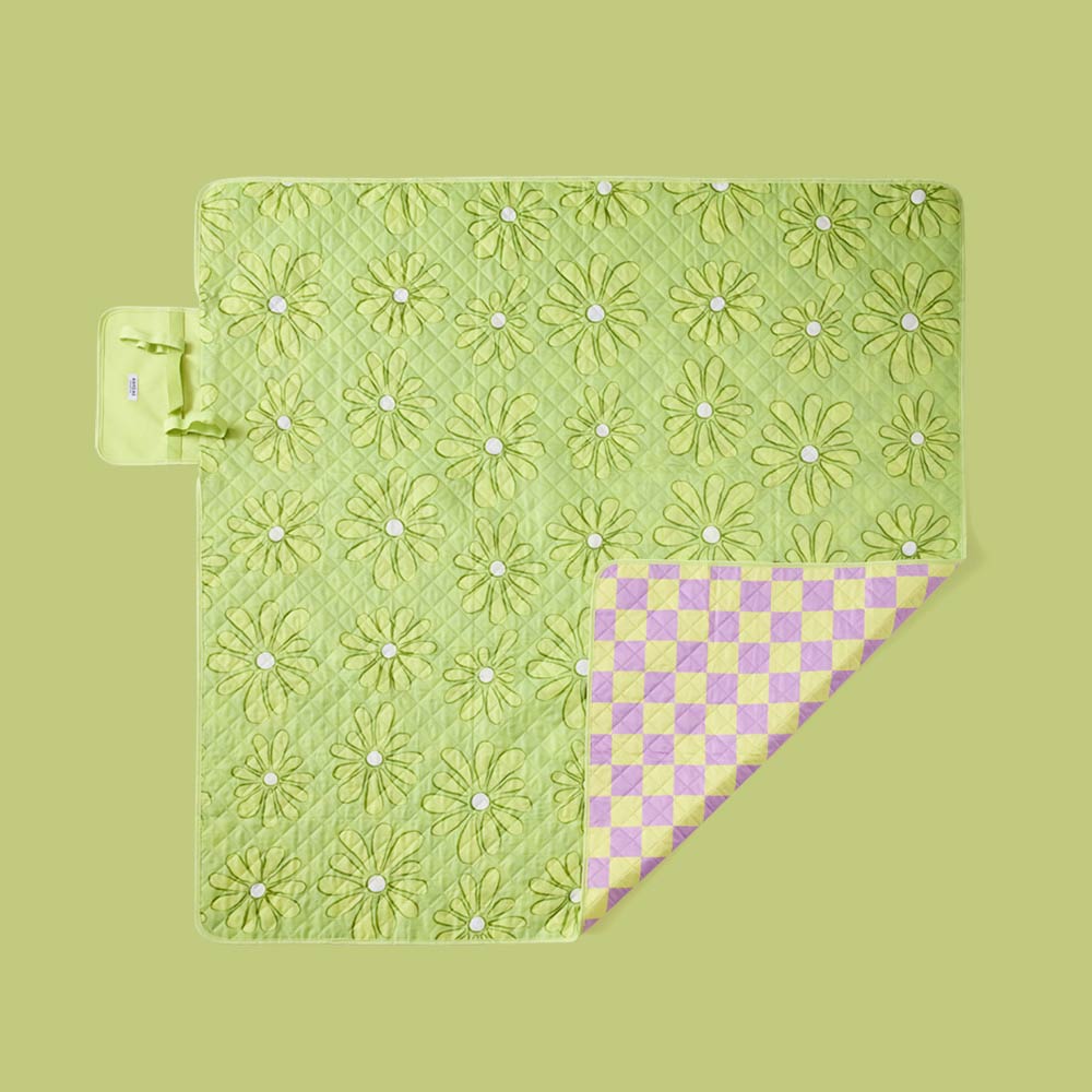 HAYDAE COLLECTIVE Reversible Picnic Rug