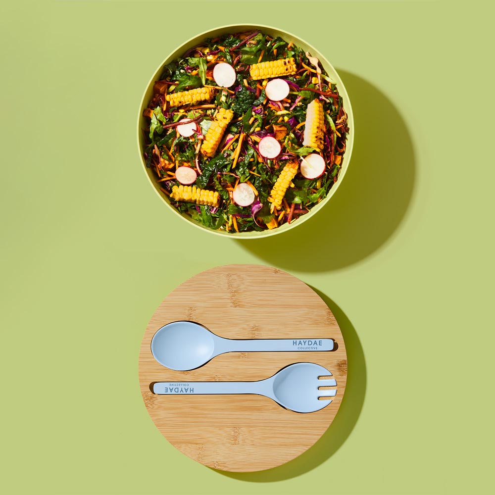 Salad Bowl With bamboo lid and melamine Servers - House