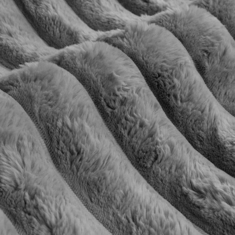 Ardor Boudoir Jax Chunky Faux Fur Quilt Cover Set