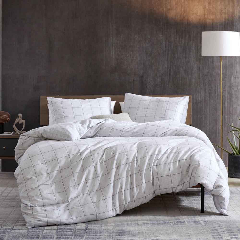 Kenneth Cole Holden Grid Quilt Cover Set