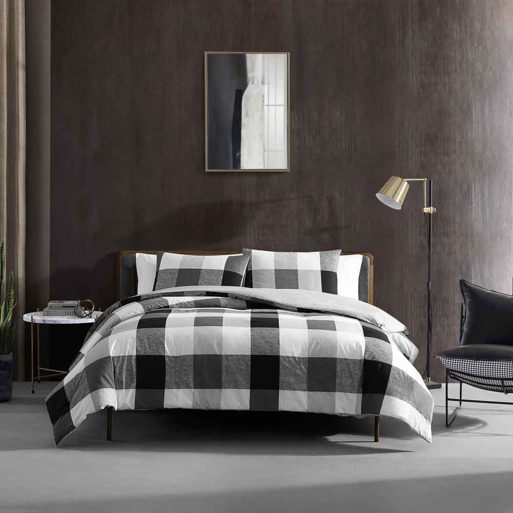 Kenneth Cole Prospect Black and White Plaid Quilt Cover Set