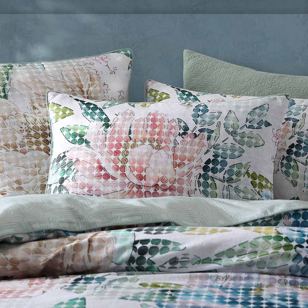 Large floral Quilt Cover Set - House