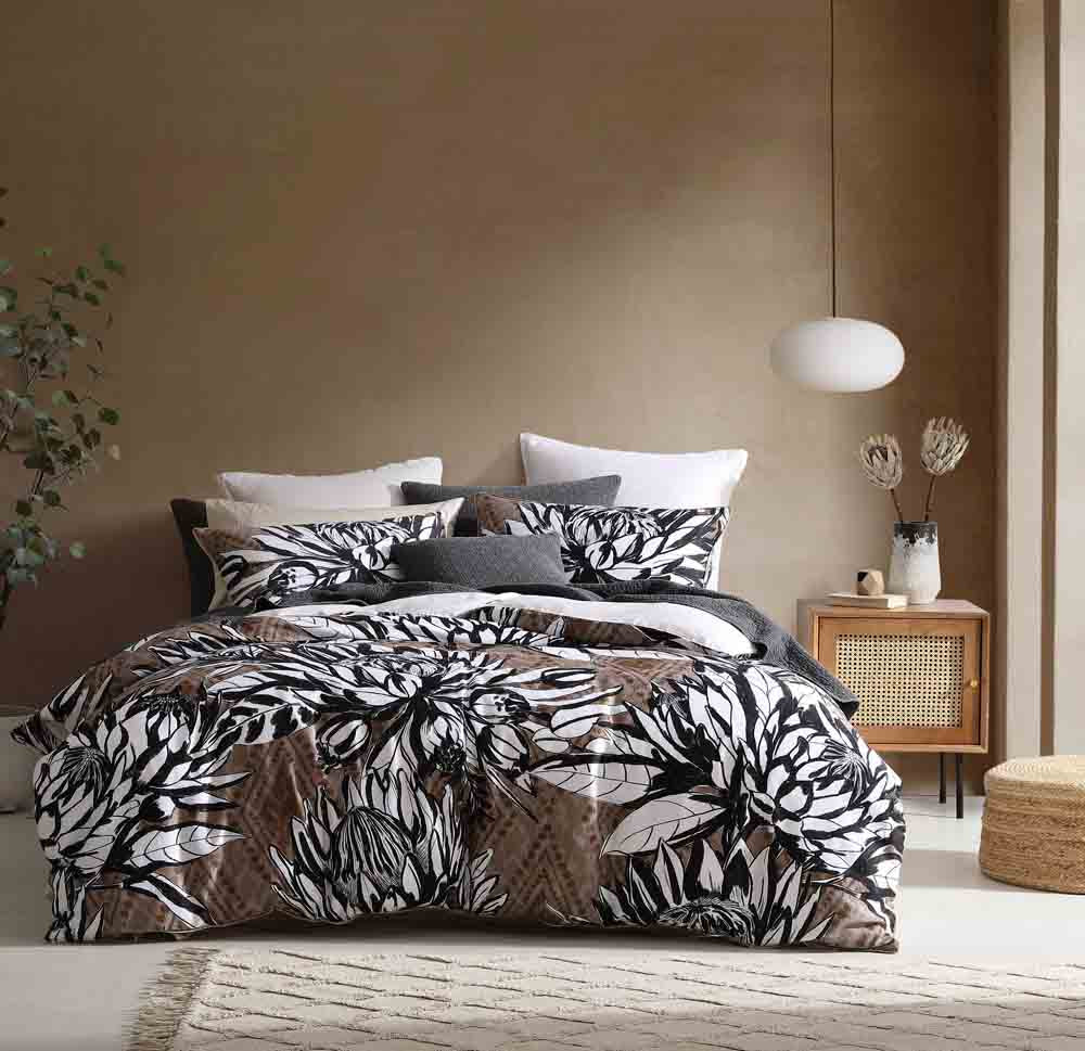 Logan & Mason Hinton Quilt Cover Set