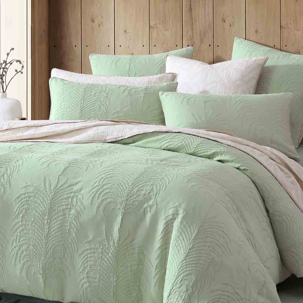 Platinum Collection Tropicana Quilt Cover Set