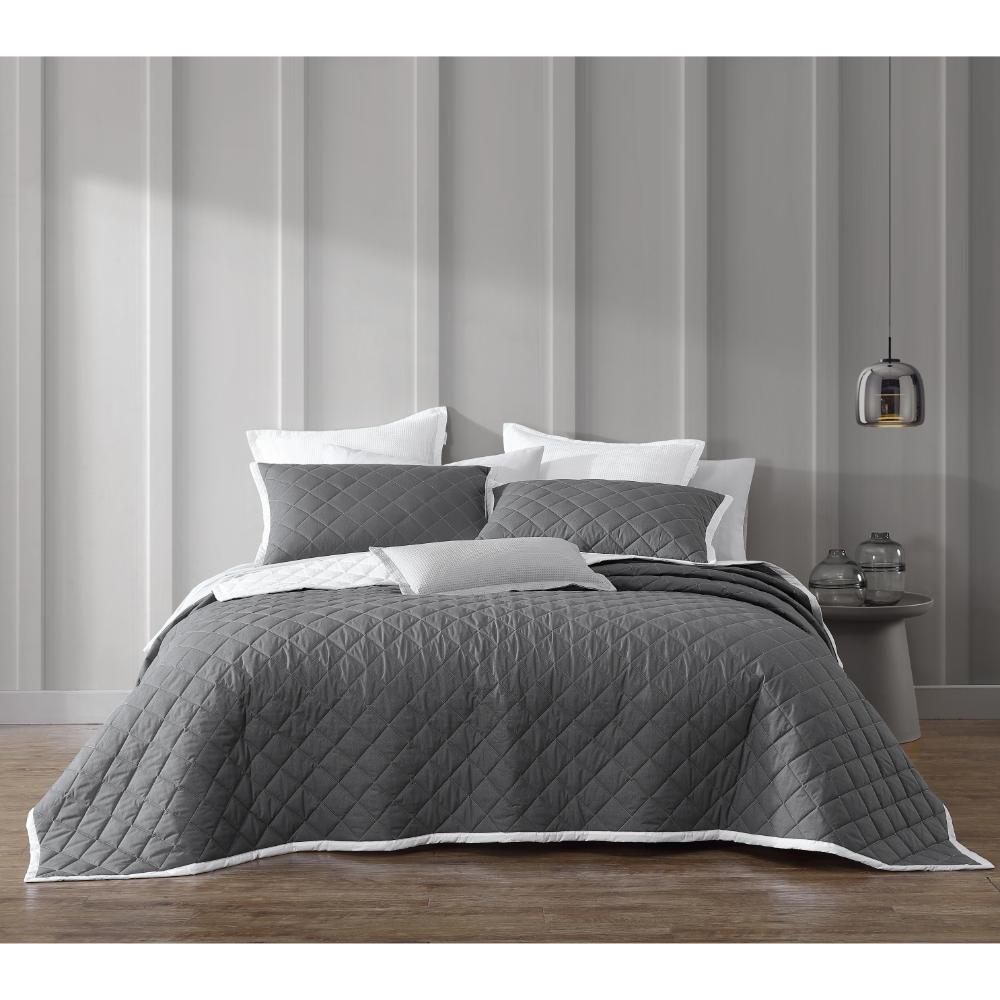 Logan & Mason Essex Bedspread