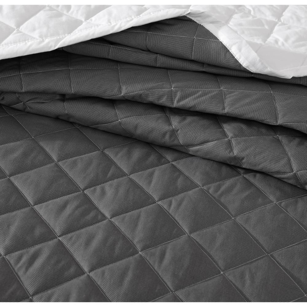 Logan & Mason Essex Bedspread