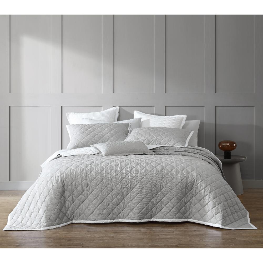 Logan & Mason Essex Bedspread