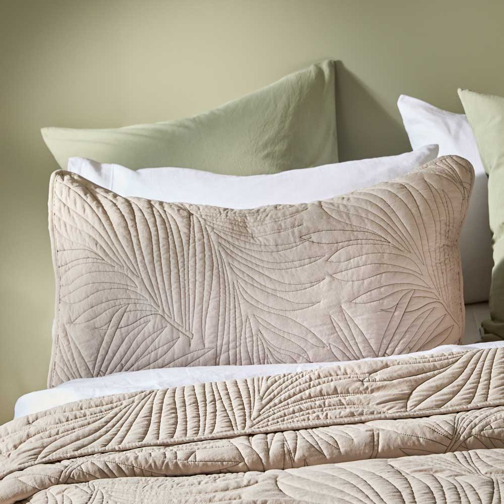 Adorn Living Fern Coverlet Set Queen/King