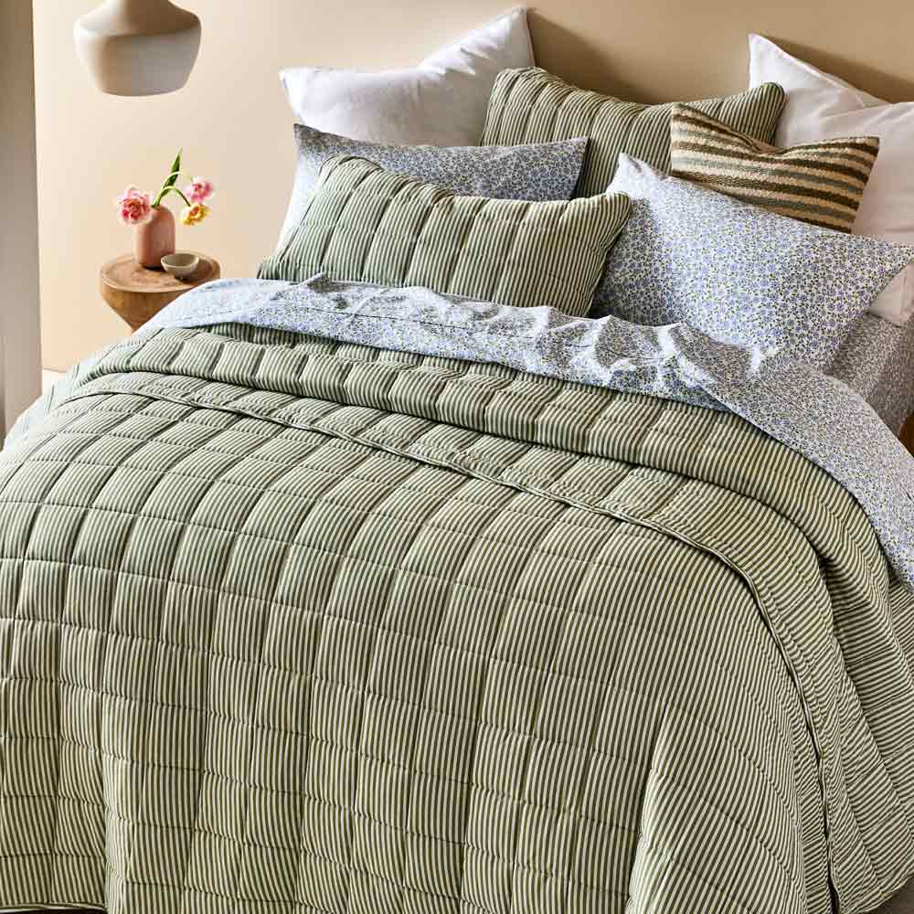 MyHouse Spencer Coverlet Set Pea Queen/King