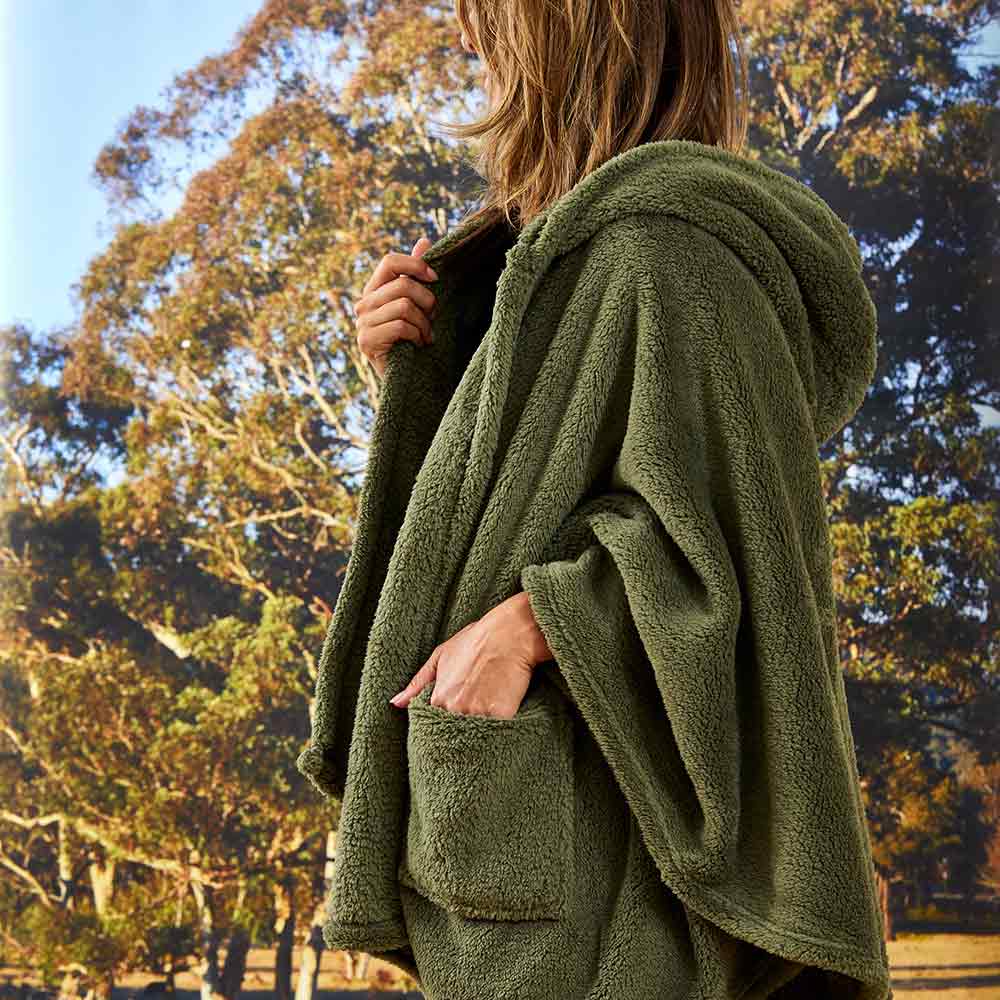 MyHouse Sherpa Hooded Throw