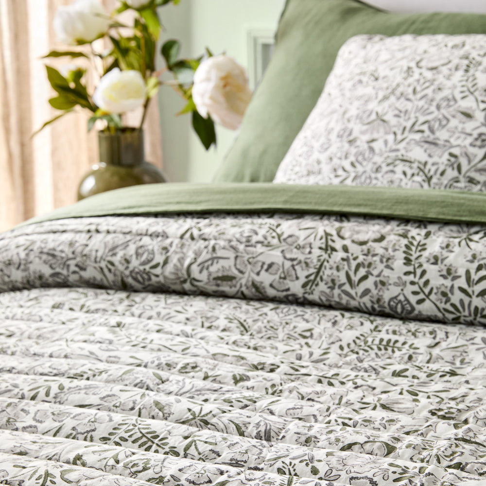 MyHouse Brielle Coverlet Set
