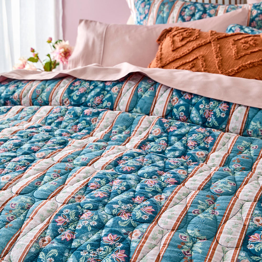 MyHouse Cindee Coverlet Set