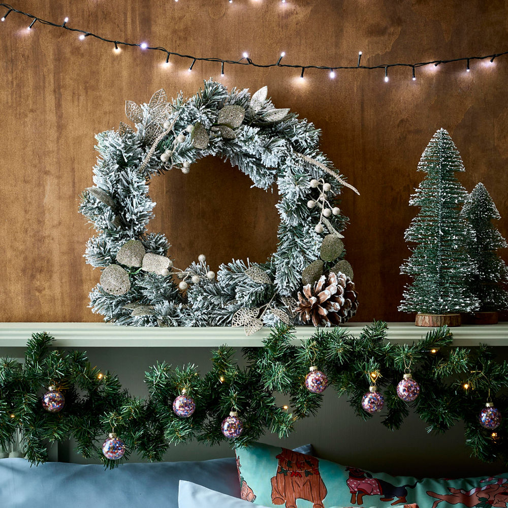 MyHouse Gold Leaf Wreath