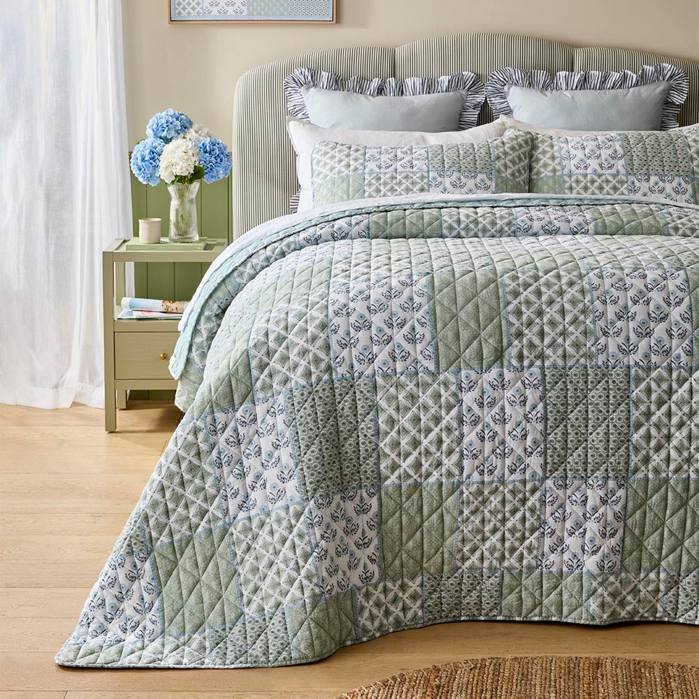 MyHouse Harriet Coverlet Set