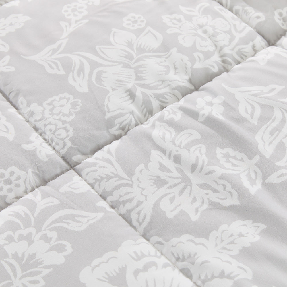 Adorn Living Roan Comforter Set