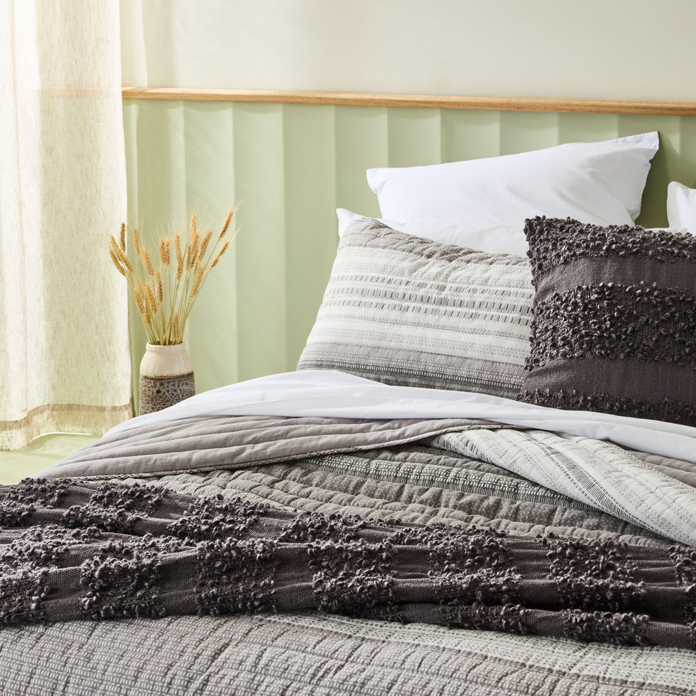 MyHouse Arthur Coverlet Set