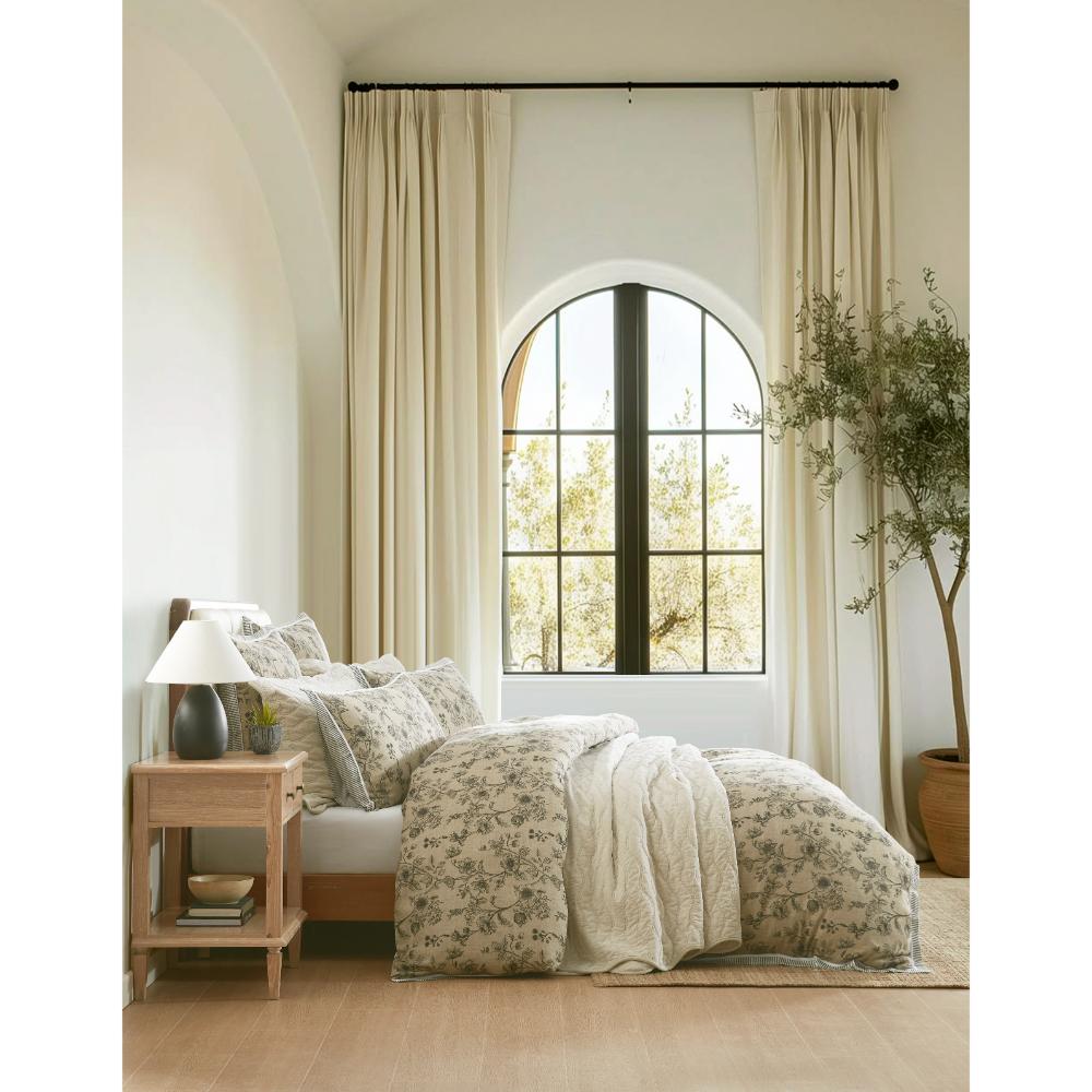 Private Collection Perpetua Quilt Cover Set