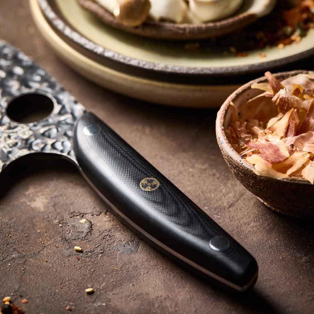 Baccarat KUROI KIBA Moon Knife 12.5cm detail image of handle at House