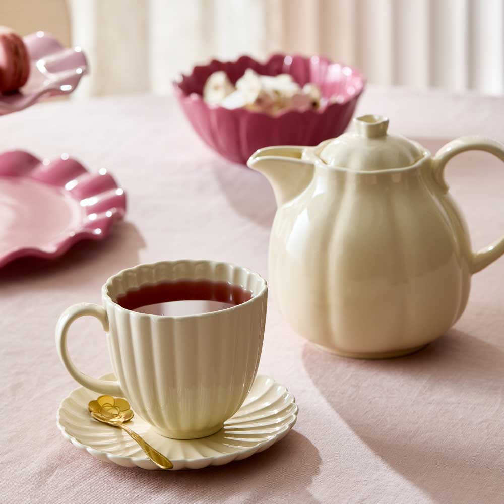 Alex Liddy Posy Teacup And Saucer Set Cream ribbed edge with matching teapot at House