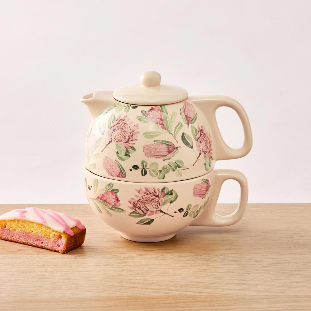 Alex Liddy Posy Tea For One Set cream with pink flowers at House