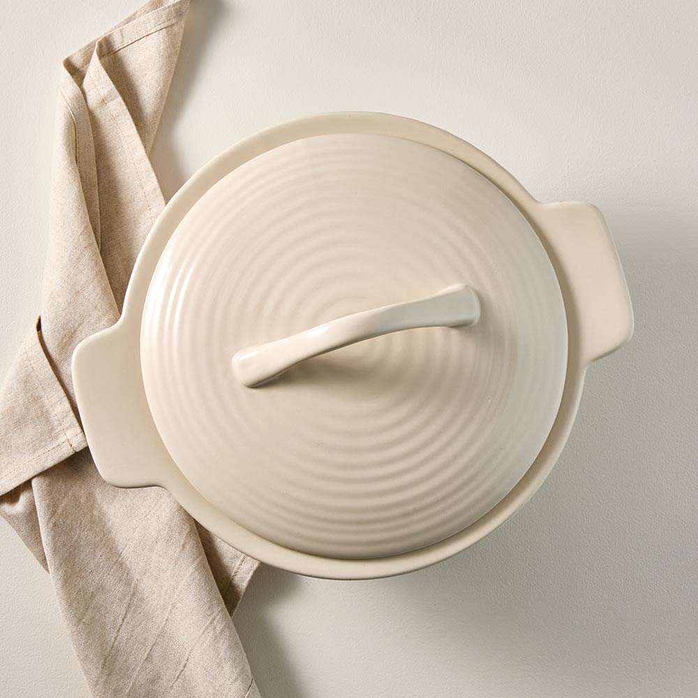 OvenBake Casserole Dish with Lid 3L Oat Cream at House