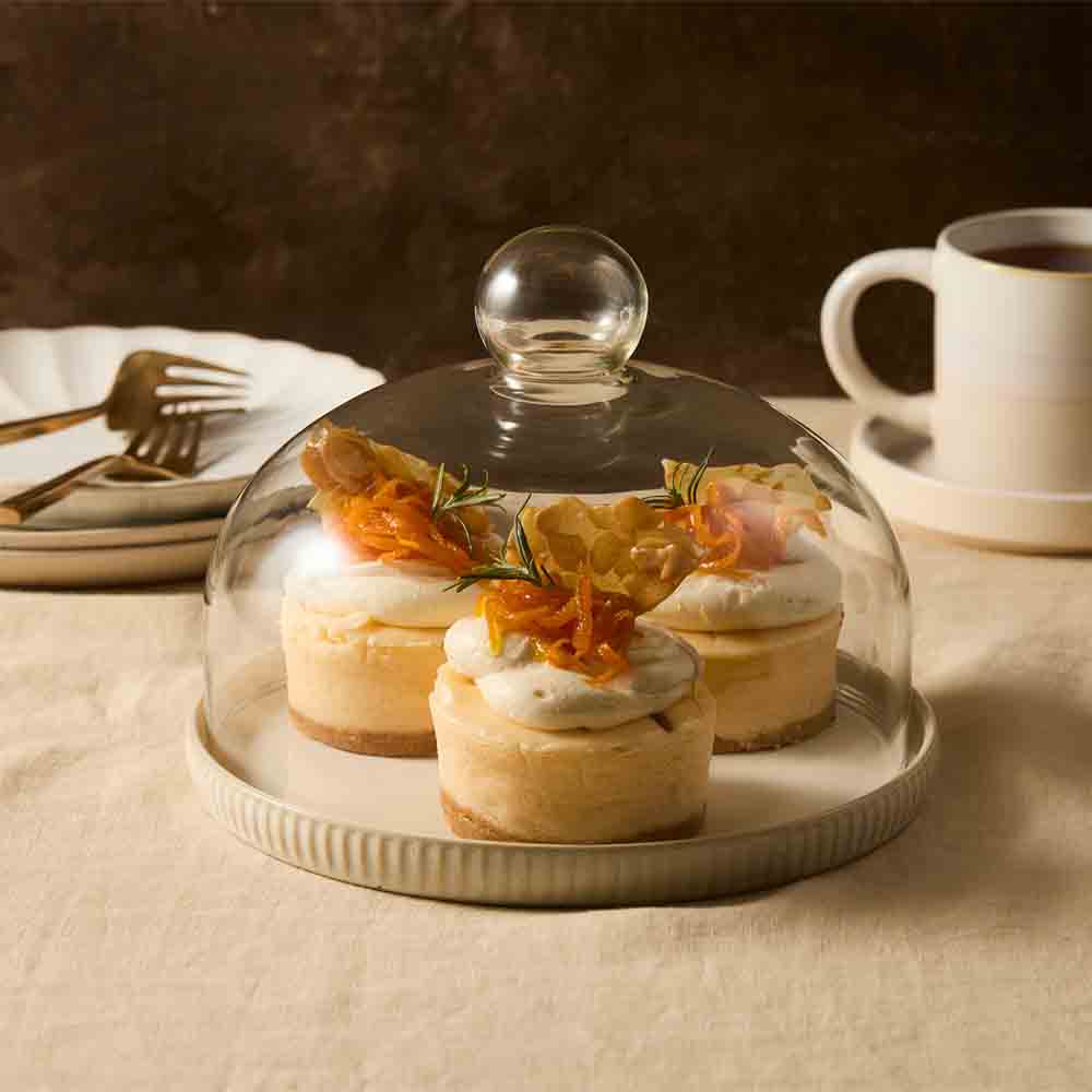 20cm stoneware Cheese Dome  with mini cheesecakes - House
